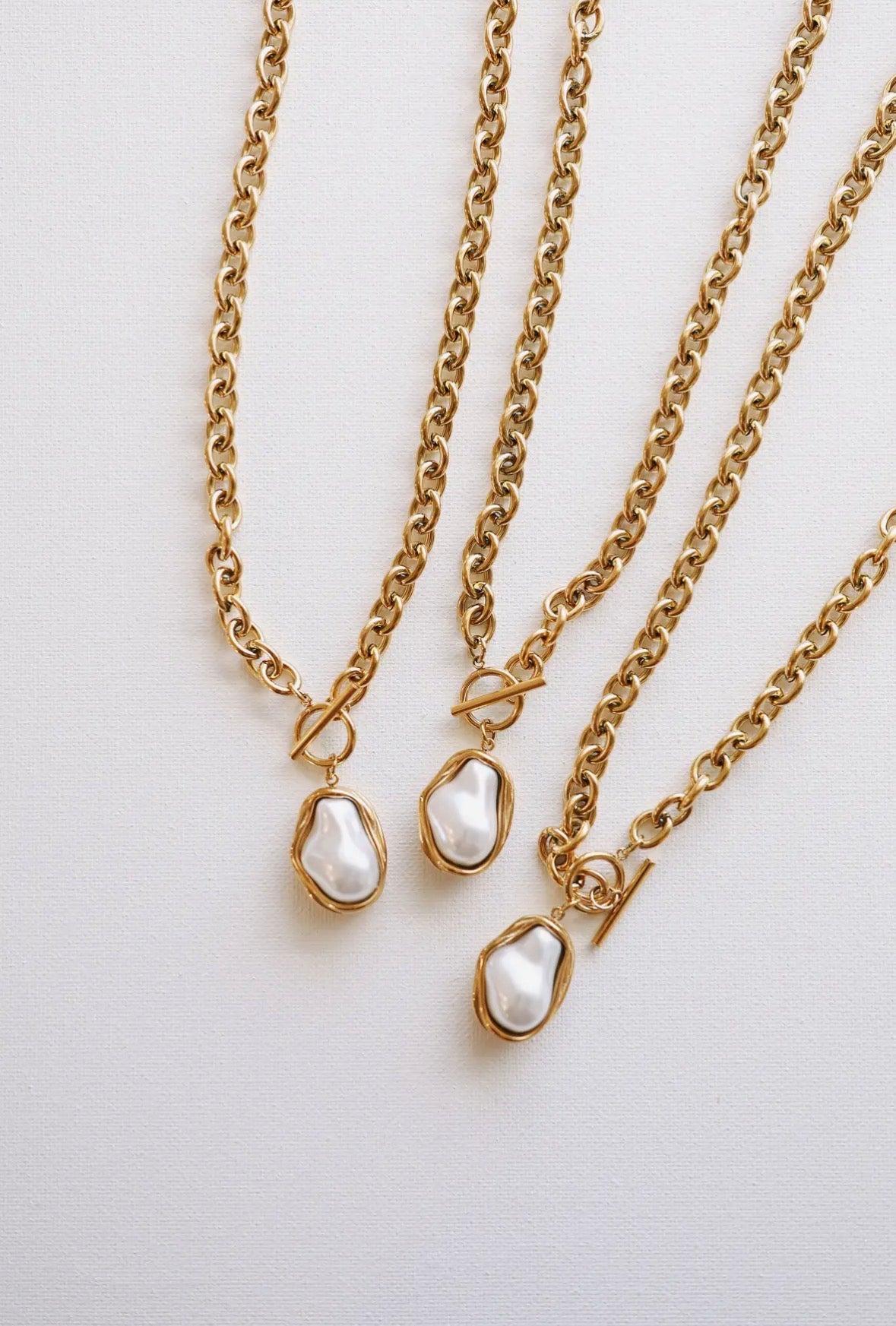 The Coastal Pearl Necklace