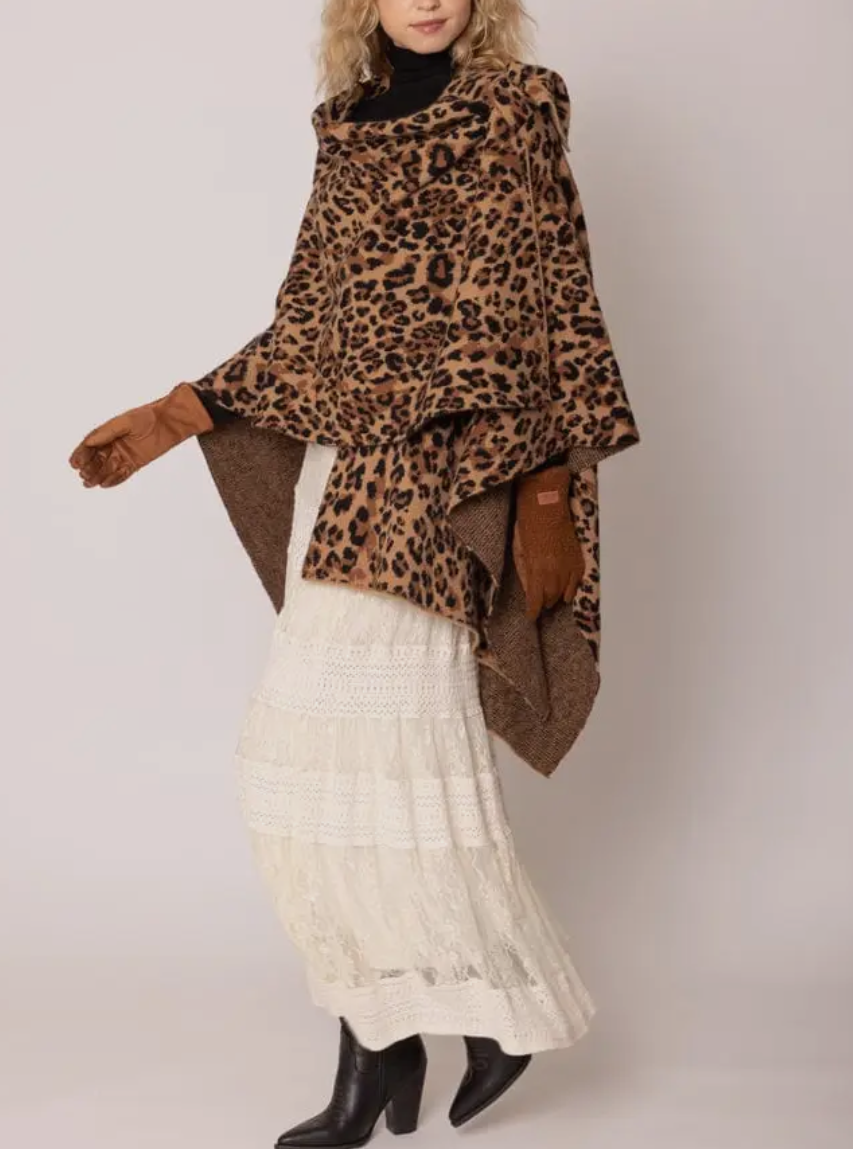 Leopard Kit Shoulder Ruana ￼